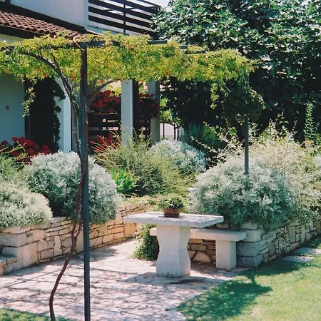 Luxurious Villa In Porec With Swimming Pool And Whirlpool *