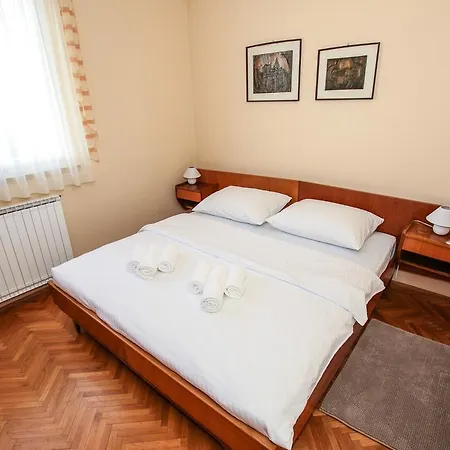 Luxurious Villa In Porec With Swimming Pool And Whirlpool 빌라