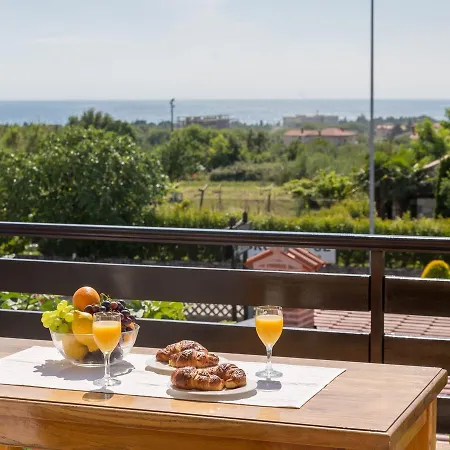 Luxurious Villa In Porec With Swimming Pool And Whirlpool 빌라 포레치