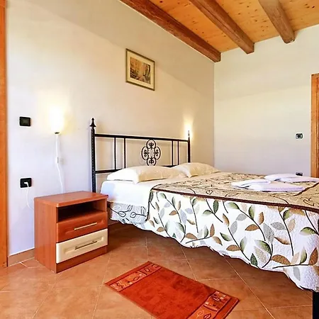 Holiday home David Tinjan