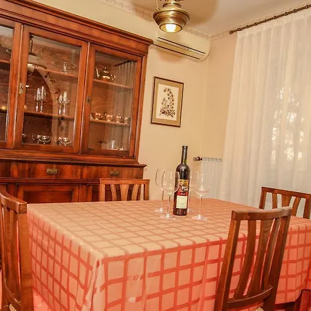 Luxurious Villa In Porec With Swimming Pool And Whirlpool Villa Poreč