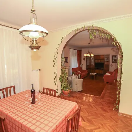 Luxurious Villa In Porec With Swimming Pool And Whirlpool Willa *