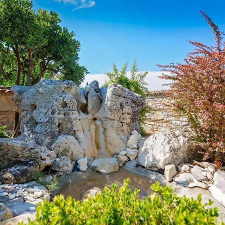 Luxurious Villa In Porec With Swimming Pool And Whirlpool Willa